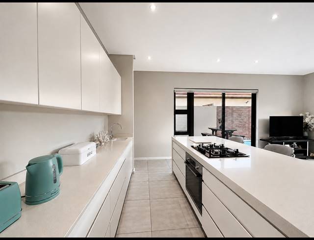 3 BEDROOM HOUSE TO LET IN BALLITO CENTRAL